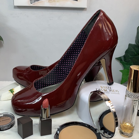 VALA BURGUNDY PATENT MADDEN GIRL by Steve Madden - Picture 8 of 12